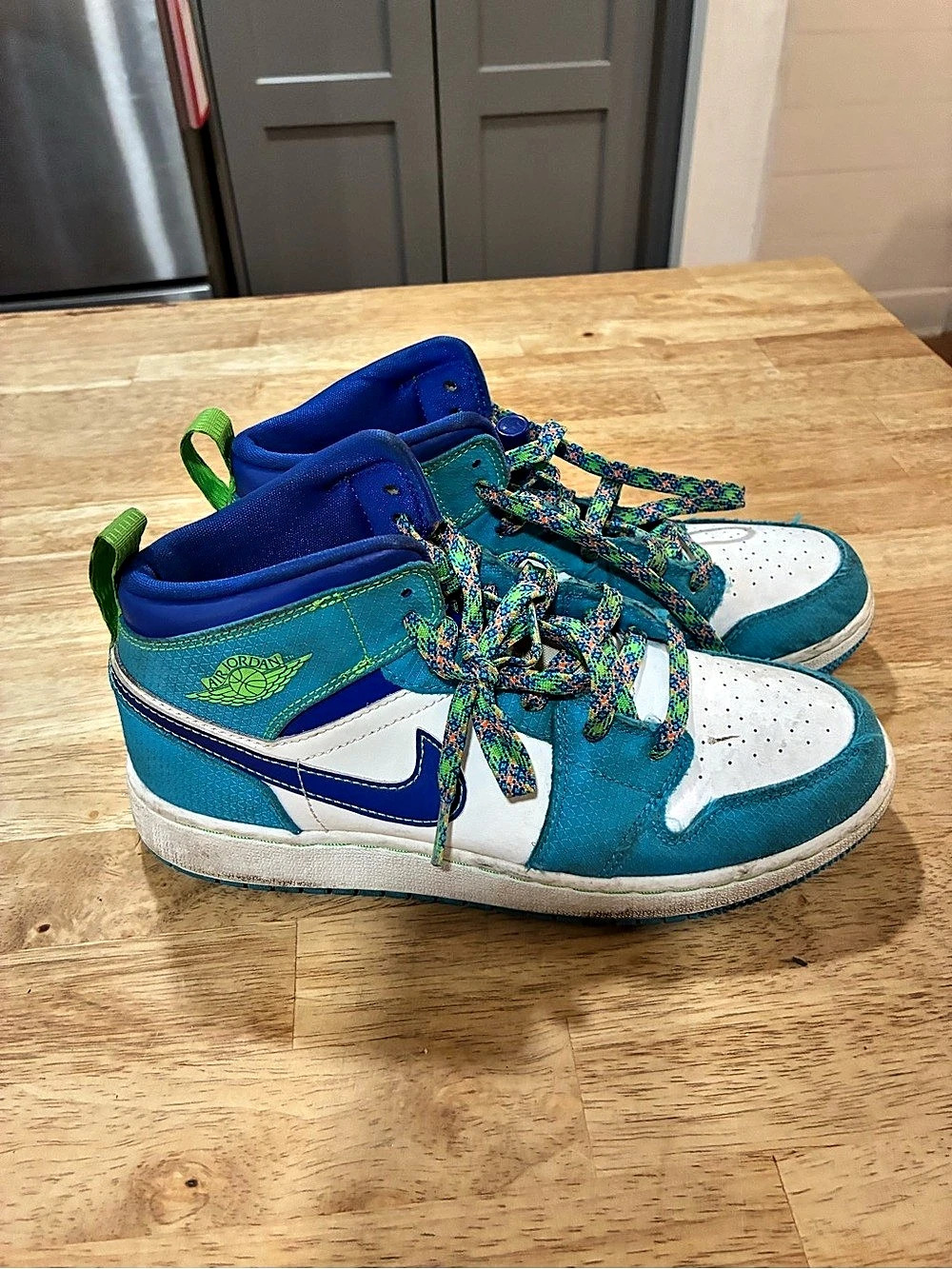 Big Kid's Jordan 1 Mid SE Sprite Powder Racer Blue DA8010 400 Gym Sneakers 6Y